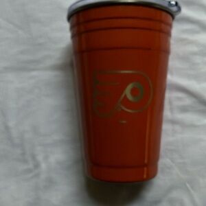 NWOT flyers tumbler 22oz
